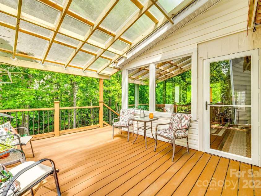 14818 Hawick Manor Lane, Pineville, NC 28134.  MLS# CAR4245191, YatesRealty ID 8040. 