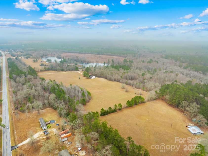 1658 Kershaw Highway, Camden, SC 29020.  MLS# CAR4234703, YatesRealty ID 8041. 