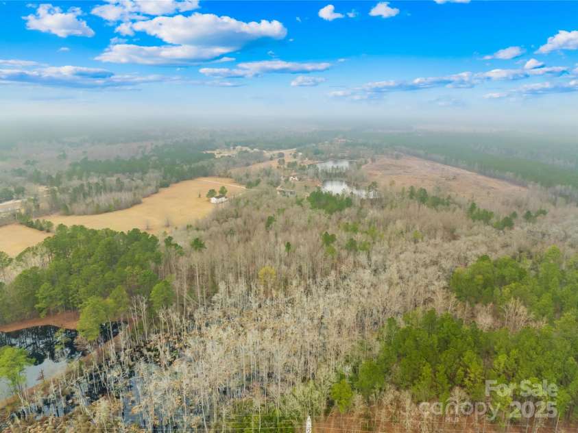 1658 Kershaw Highway, Camden, SC 29020.  MLS# CAR4234703, YatesRealty ID 8041. 