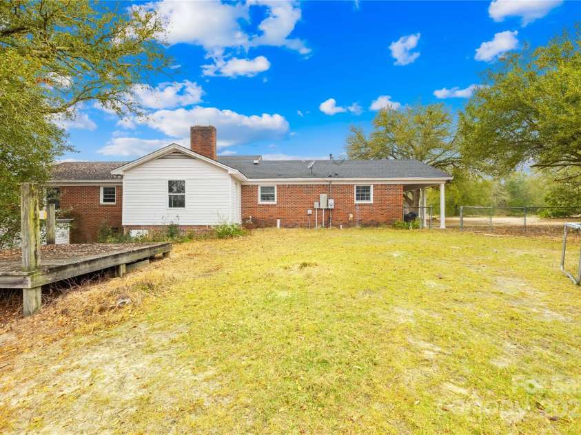 1658 Kershaw Highway, Camden, SC 29020.  MLS# CAR4234703, YatesRealty ID 8041. 