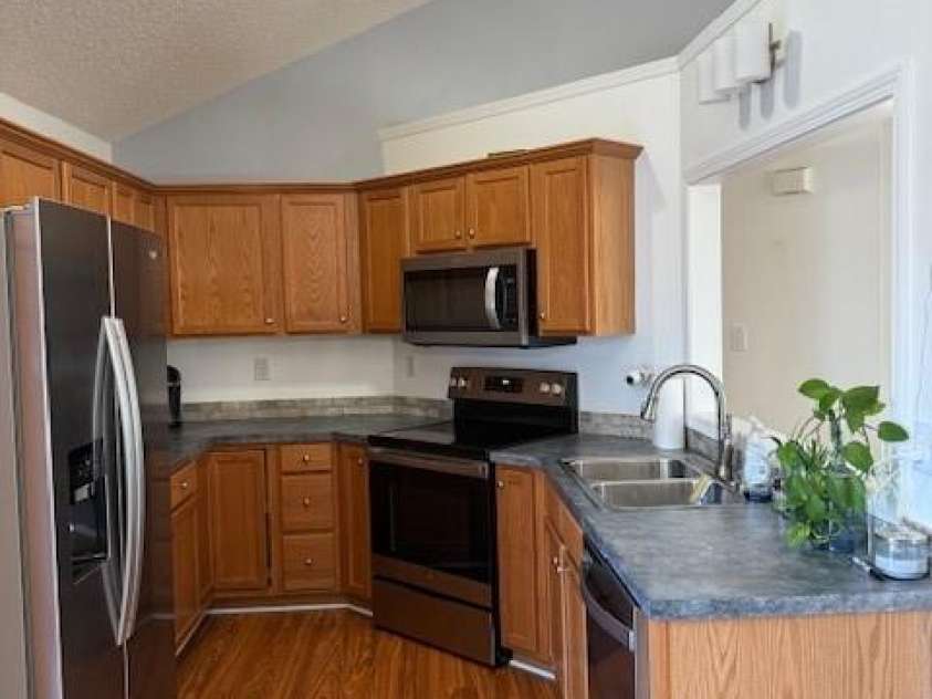 94 Elm Street, Morganton, NC 28655.  MLS# CAR4199678, YatesRealty ID 8042. 