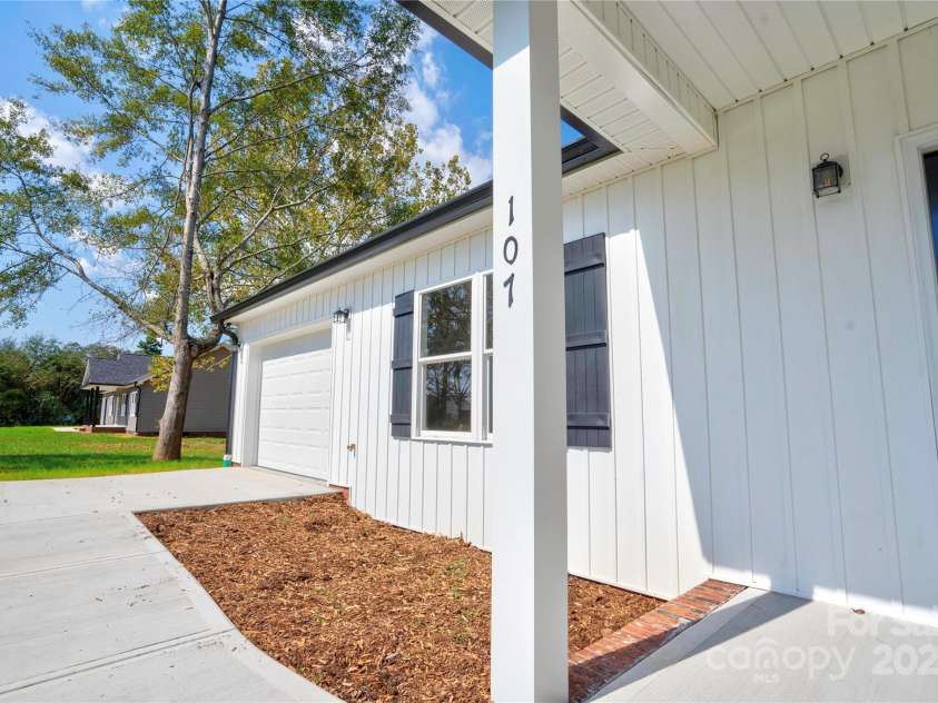 107 Falls Street, Lawndale, NC 28090.  MLS# CAR4188617, YatesRealty ID 8044. Front Porch