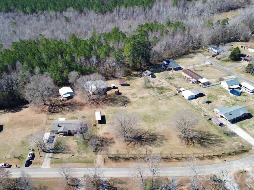 1354 Mirror Lake Road, Lincolnton, NC 28092.  MLS# CAR4220699, YatesRealty ID 8045. 