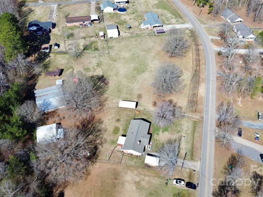 1354 Mirror Lake Road, Lincolnton, NC 28092.  MLS# CAR4220699, YatesRealty ID 8045. 