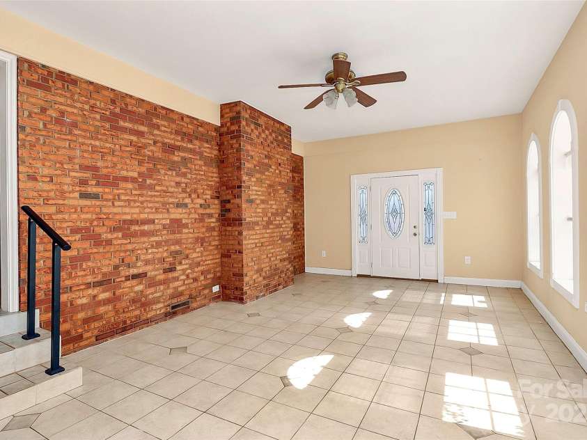 1354 Mirror Lake Road, Lincolnton, NC 28092.  MLS# CAR4220699, YatesRealty ID 8045. 