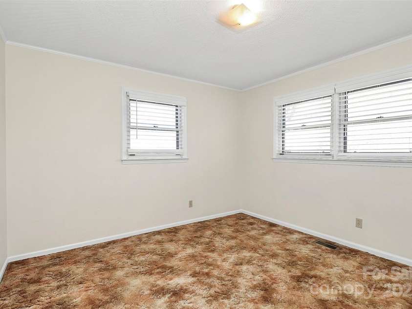 1354 Mirror Lake Road, Lincolnton, NC 28092.  MLS# CAR4220699, YatesRealty ID 8045. 