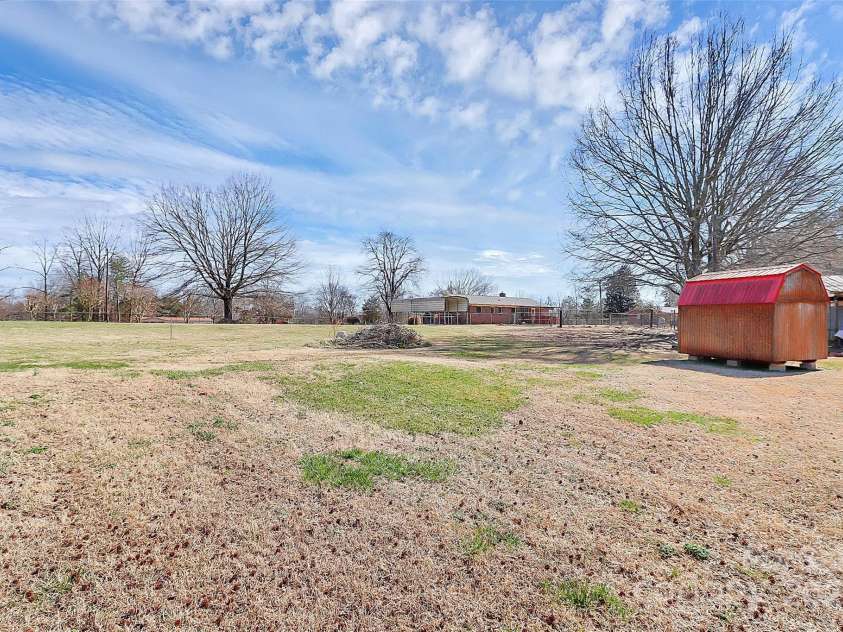 1354 Mirror Lake Road, Lincolnton, NC 28092.  MLS# CAR4220699, YatesRealty ID 8045. 