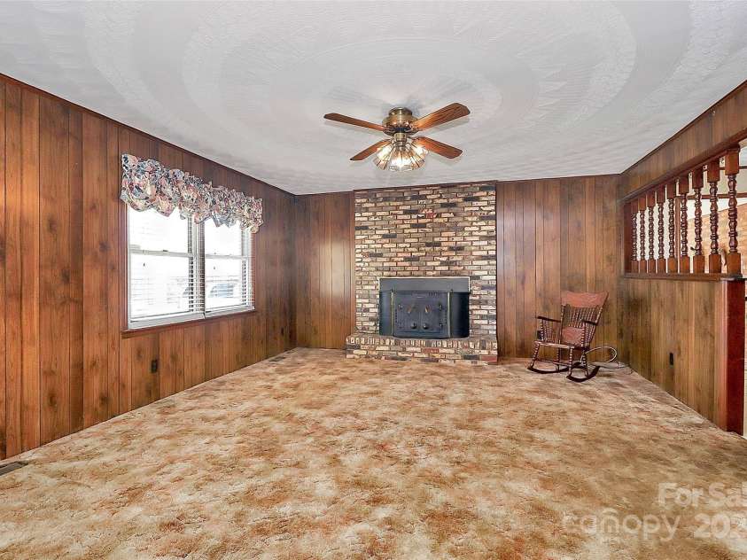 1354 Mirror Lake Road, Lincolnton, NC 28092.  MLS# CAR4220699, YatesRealty ID 8045. Living Room