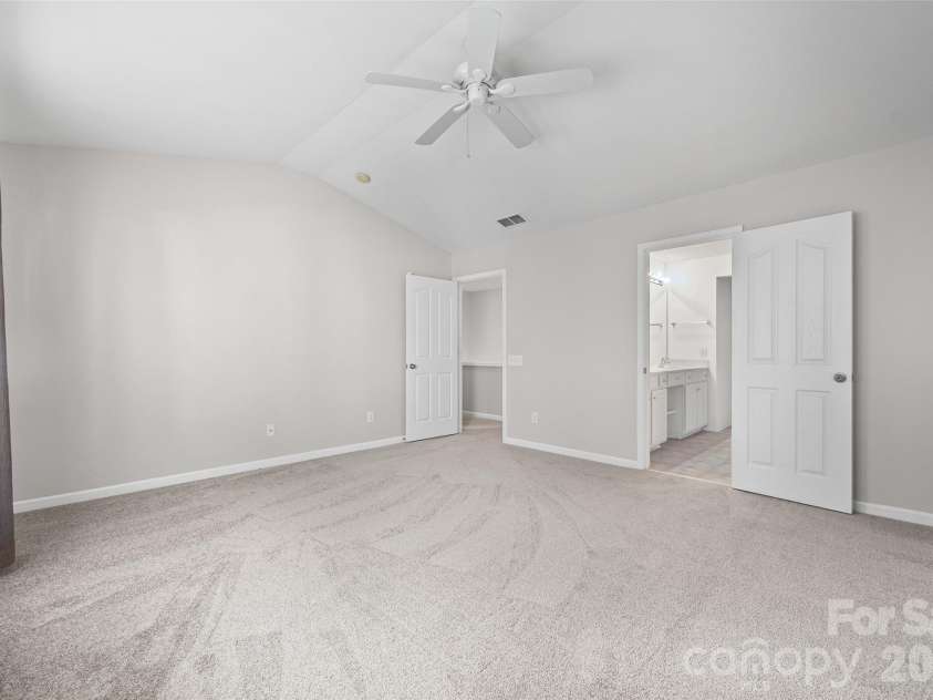 9923 Fallon Trace Avenue, Charlotte, NC 28277.  MLS# CAR4346938, YatesRealty ID 8045. 