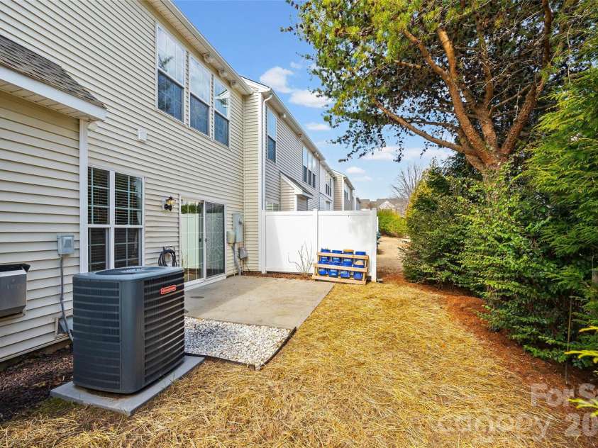 9923 Fallon Trace Avenue, Charlotte, NC 28277.  MLS# CAR4346938, YatesRealty ID 8045. 
