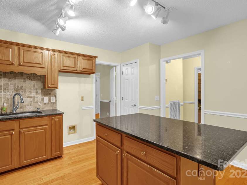 106 Birmingham Place, Salisbury, NC 28146.  MLS# CAR4279332, YatesRealty ID 8046. 