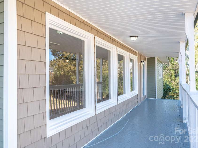 2504 Cannon Boulevard, Kannapolis, NC 28083.  MLS# CAR4211163, YatesRealty ID 8046. 