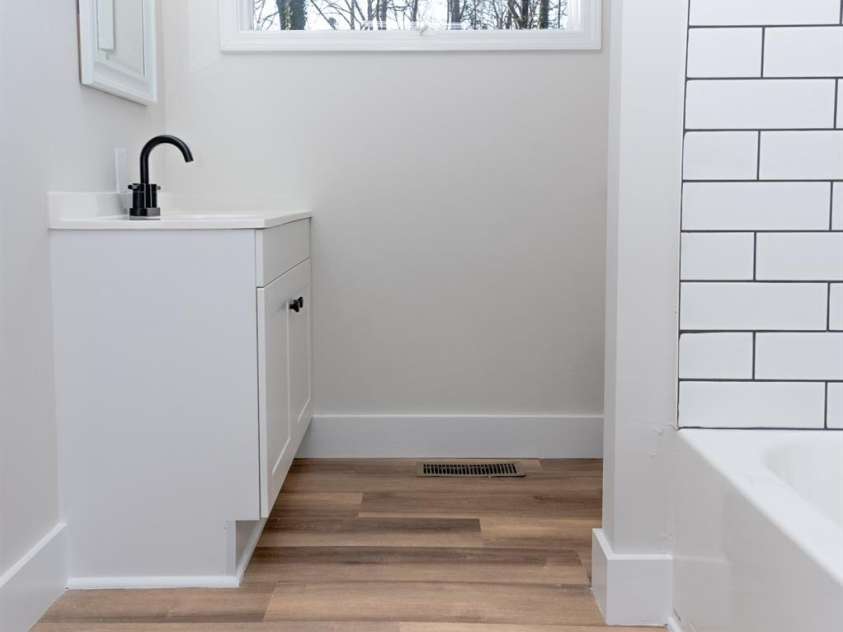 2504 Cannon Boulevard, Kannapolis, NC 28083.  MLS# CAR4211163, YatesRealty ID 8046. 