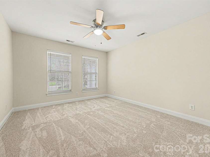 1305 Linden Glen Drive, Matthews, NC 28104.  MLS# CAR4340107, YatesRealty ID 8047. 