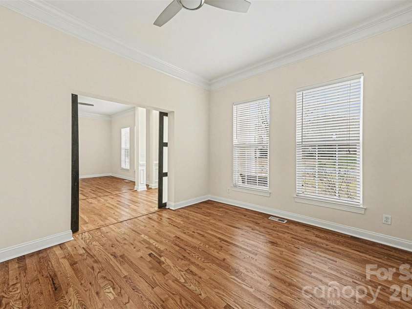 1305 Linden Glen Drive, Matthews, NC 28104.  MLS# CAR4340107, YatesRealty ID 8047. 