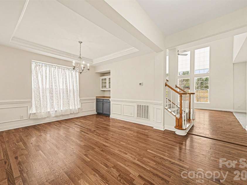 1305 Linden Glen Drive, Matthews, NC 28104.  MLS# CAR4340107, YatesRealty ID 8047. Dining Room