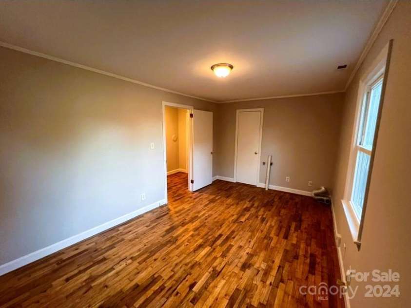 104 1/2 Tomberlin Road, Mount Holly, NC 28120.  MLS# CAR4187809, YatesRealty ID 8048. 