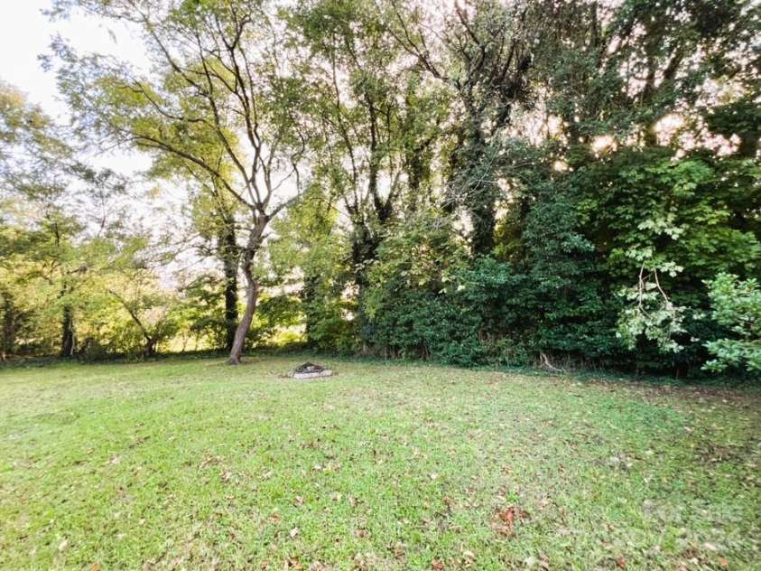 104 1/2 Tomberlin Road, Mount Holly, NC 28120.  MLS# CAR4187809, YatesRealty ID 8048. 