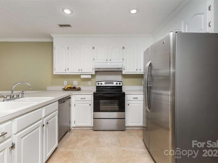 101 Citation Lane, Gastonia, NC 28056.  MLS# CAR4279144, YatesRealty ID 805. 