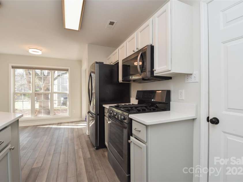 330 Kilmer Lane, Mooresville, NC 28115.  MLS# CAR4255974, YatesRealty ID 8050. 