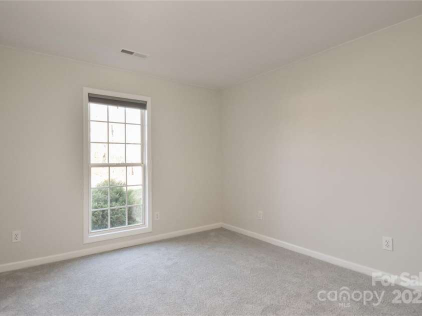330 Kilmer Lane, Mooresville, NC 28115.  MLS# CAR4255974, YatesRealty ID 8050. 