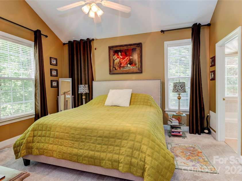 117 Hibiscus Lane, Asheville, NC 28803.  MLS# CAR4128496, YatesRealty ID 8051. 