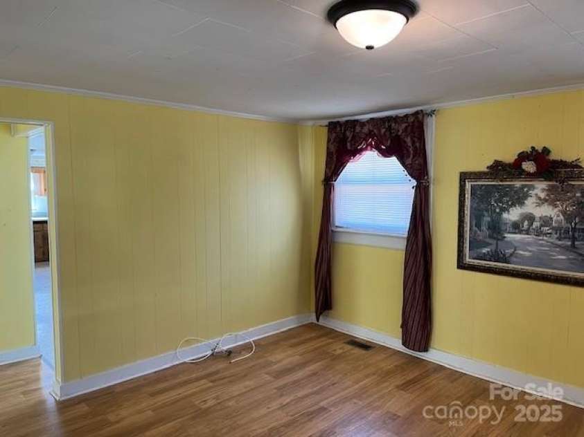 1522 Barcose Street, Lenoir, NC 28645.  MLS# CAR4228609, YatesRealty ID 8053. 