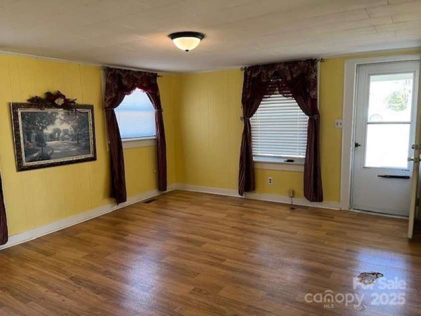 1522 Barcose Street, Lenoir, NC 28645.  MLS# CAR4228609, YatesRealty ID 8053. 