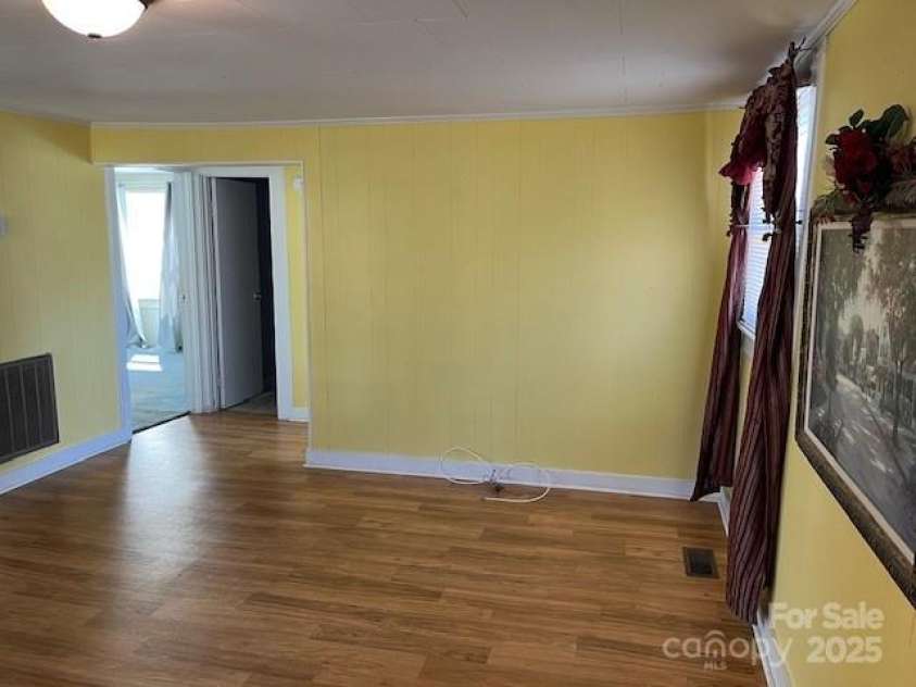 1522 Barcose Street, Lenoir, NC 28645.  MLS# CAR4228609, YatesRealty ID 8053. 