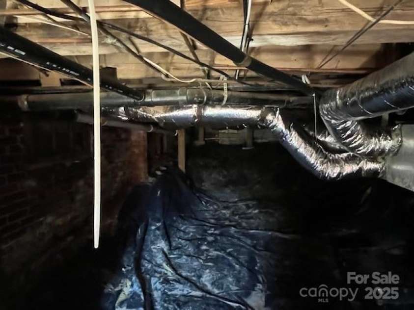 1522 Barcose Street, Lenoir, NC 28645.  MLS# CAR4228609, YatesRealty ID 8053. 