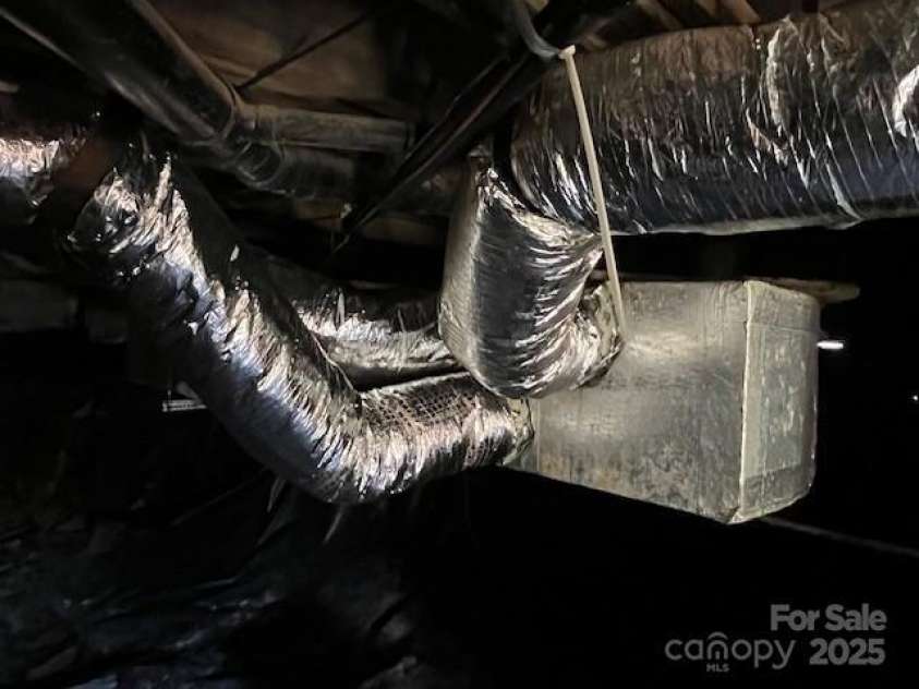 1522 Barcose Street, Lenoir, NC 28645.  MLS# CAR4228609, YatesRealty ID 8053. 