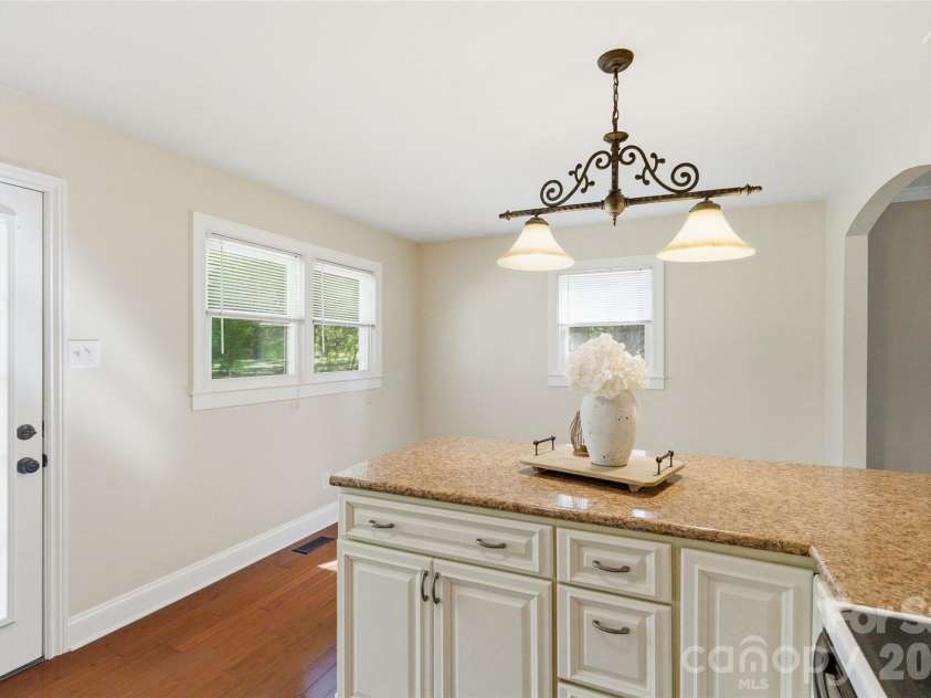 2291 Hicklin Bridge Road, Edgemoor, SC 29712.  MLS# CAR4362259, YatesRealty ID 8053. 