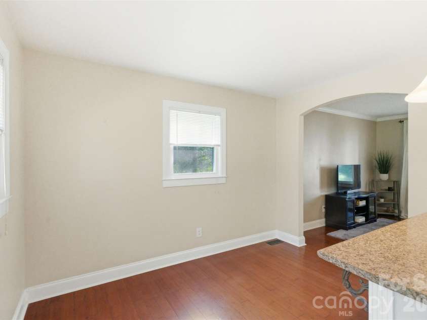 2291 Hicklin Bridge Road, Edgemoor, SC 29712.  MLS# CAR4362259, YatesRealty ID 8053. 