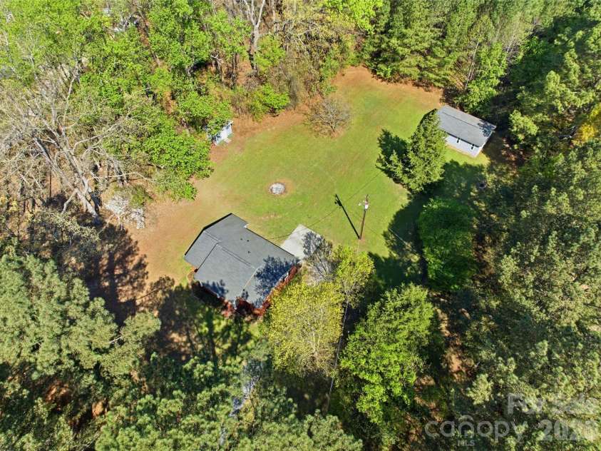 2291 Hicklin Bridge Road, Edgemoor, SC 29712.  MLS# CAR4362259, YatesRealty ID 8053. 