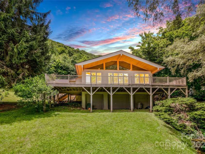 55 Grove Park, Waynesville, NC 28786.  MLS# CAR4218196, YatesRealty ID 8054. Front View