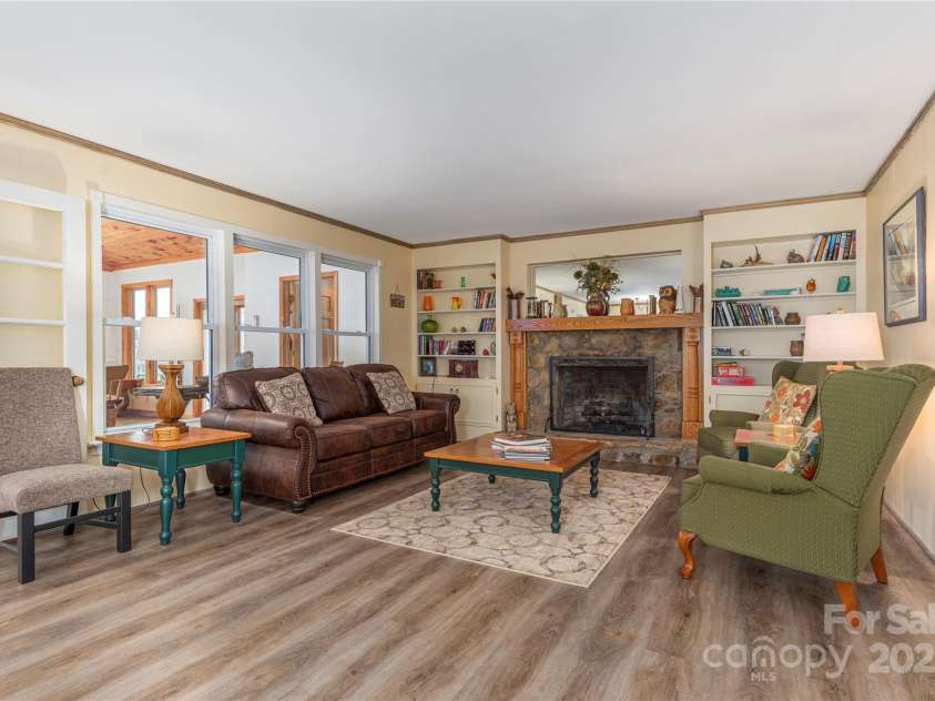 55 Grove Park, Waynesville, NC 28786.  MLS# CAR4218196, YatesRealty ID 8054. Living room.