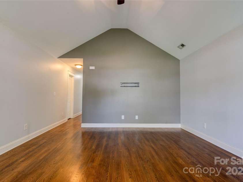 704 Catawba Street, Belmont, NC 28012.  MLS# CAR4249281, YatesRealty ID 8057. Living