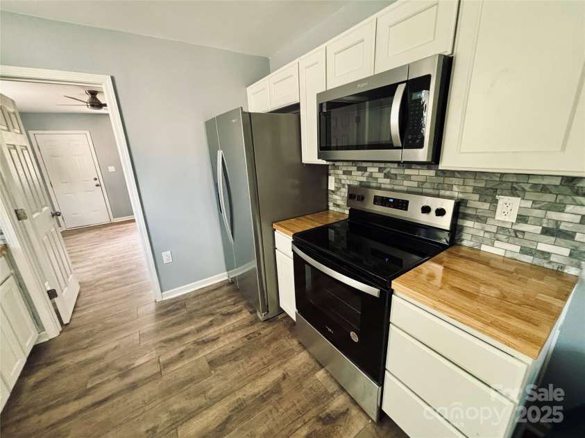 417 Stonewall Avenue, Rock Hill, SC 29730.  MLS# CAR4239880, YatesRealty ID 8058. 