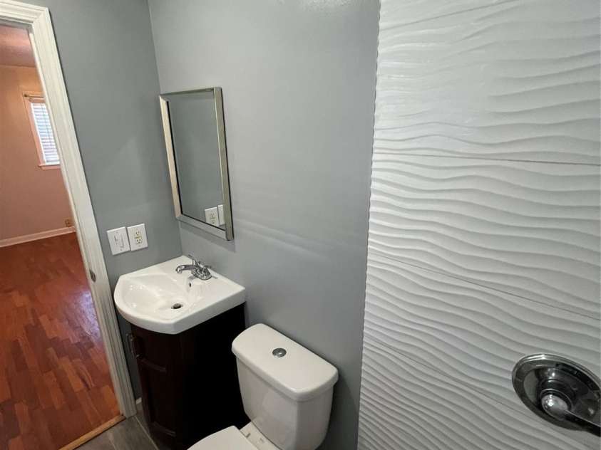 604 Eastwood Drive, Albemarle, NC 28001.  MLS# CAR4210348, YatesRealty ID 8059. 