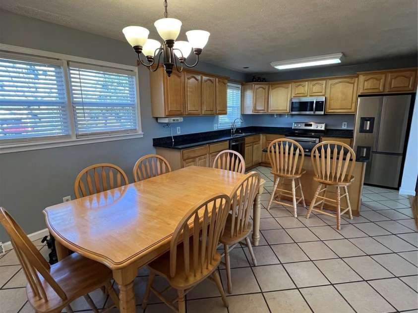604 Eastwood Drive, Albemarle, NC 28001.  MLS# CAR4210348, YatesRealty ID 8059. Dining Area