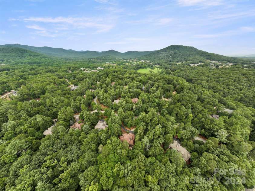 24 Powder Creek Trail, Arden, NC 28704.  MLS# CAR4172802, YatesRealty ID 8060. 
