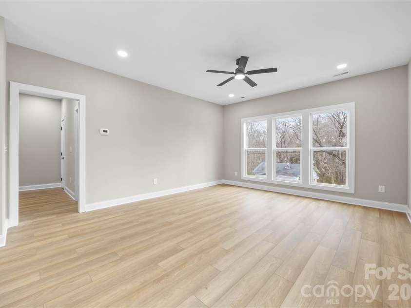 401 Lee Street, Mount Holly, NC 28120.  MLS# CAR4341029, YatesRealty ID 8060. Living Room