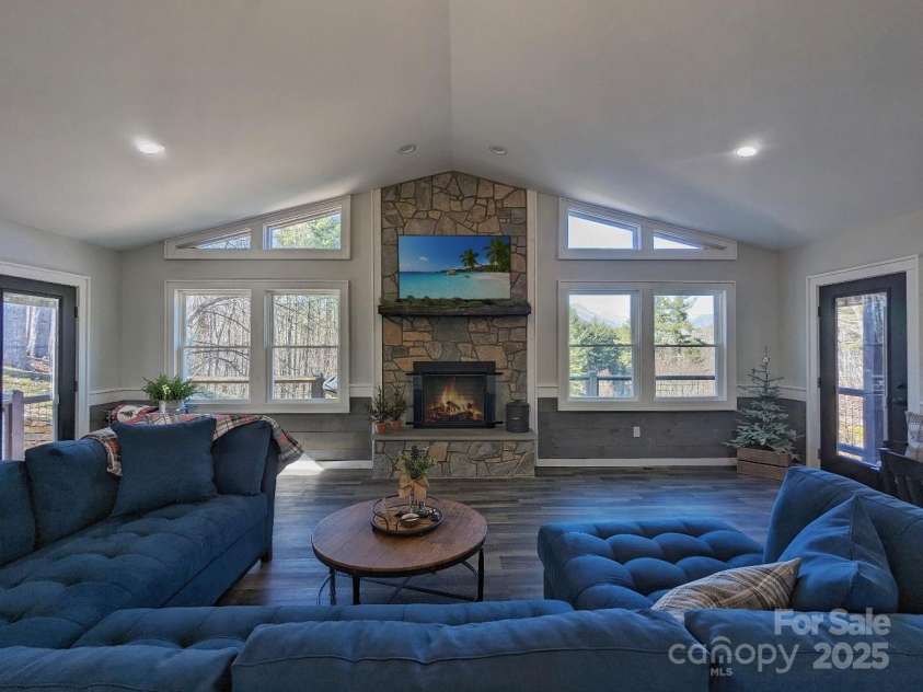 600 Pinewood Drive, Waynesville, NC 28786.  MLS# CAR4216551, YatesRealty ID 8061. 