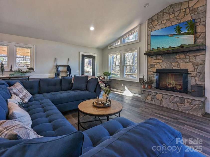 600 Pinewood Drive, Waynesville, NC 28786.  MLS# CAR4216551, YatesRealty ID 8061. 