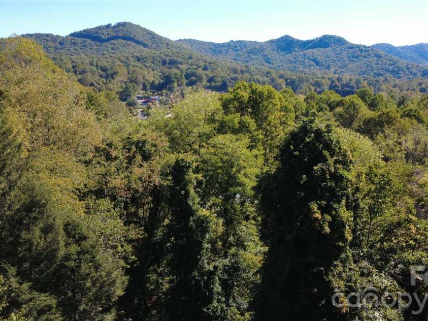 216 Vance Avenue, Black Mountain, NC 28711.  MLS# CAR4430740, YatesRealty ID 8062. 