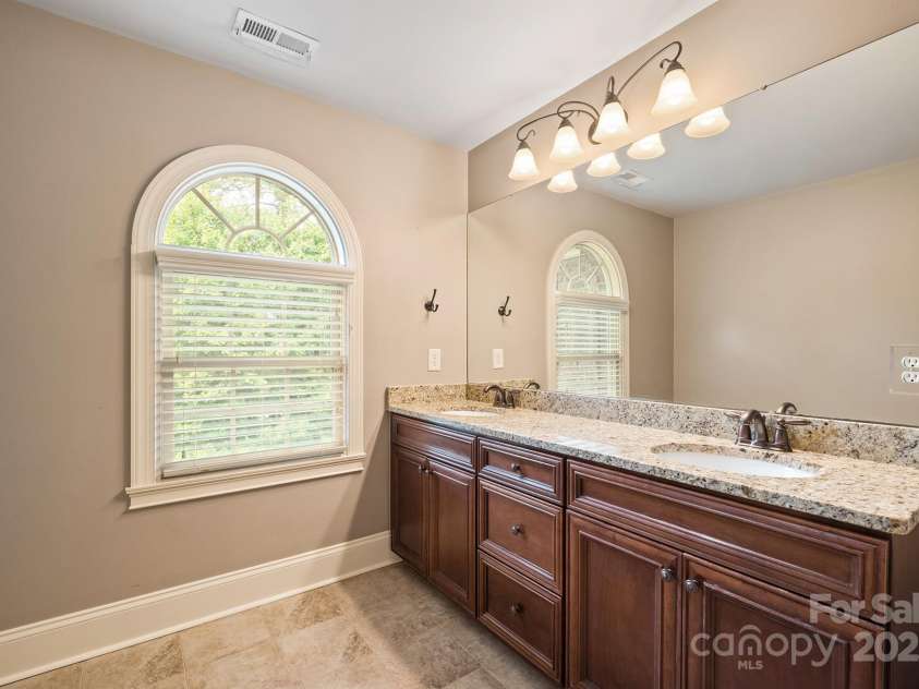 472 Barber Loop, Mooresville, NC 28117.  MLS# CAR4223478, YatesRealty ID 8062. 