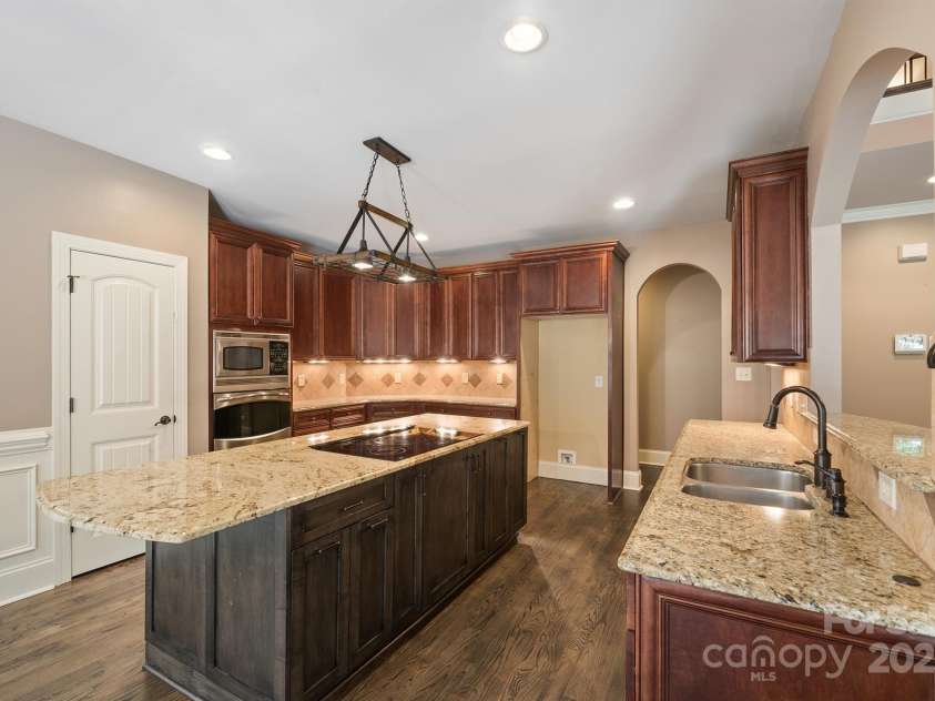 472 Barber Loop, Mooresville, NC 28117.  MLS# CAR4223478, YatesRealty ID 8062. 