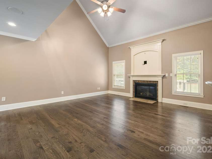 472 Barber Loop, Mooresville, NC 28117.  MLS# CAR4223478, YatesRealty ID 8062. 