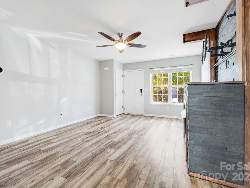 48 Lanceford Circle, Fletcher, NC 28732.  MLS# CAR4284692, YatesRealty ID 8062. 