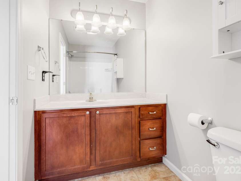 48 Lanceford Circle, Fletcher, NC 28732.  MLS# CAR4284692, YatesRealty ID 8062. 